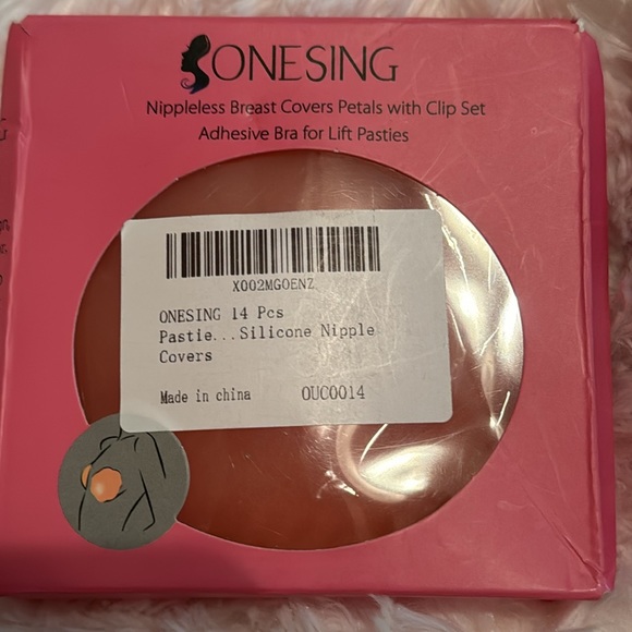 ONESING NIPPLELESS BREAST COVERS PETALS WITH CLIP SET BUNDLE OF TWO…NIB!!! - Picture 2 of 4